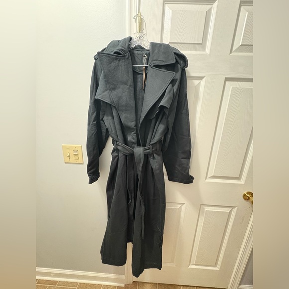 SKIMS NWT Boyfriend Fleece Oversized Trench Coat - Onyx Size XS - Picture 4 of 7